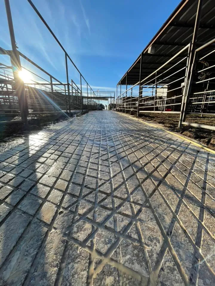 Finished barn floor with grooves