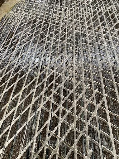 Mini grooving with fine diamond blades